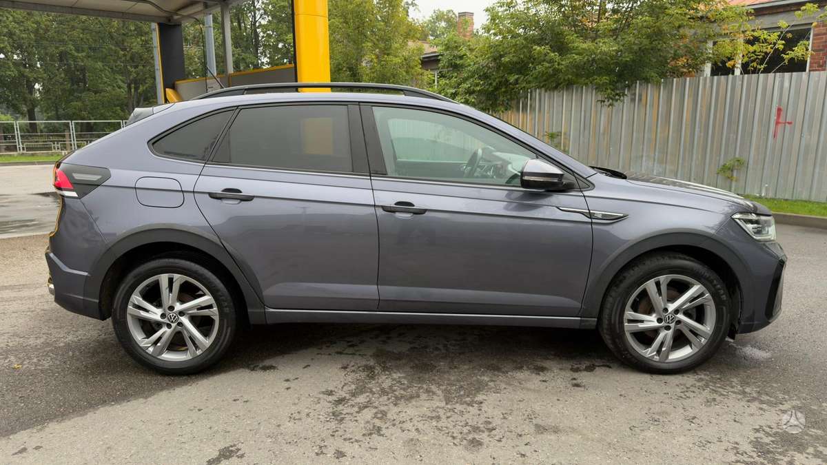 Volkswagen T-Roc - 9