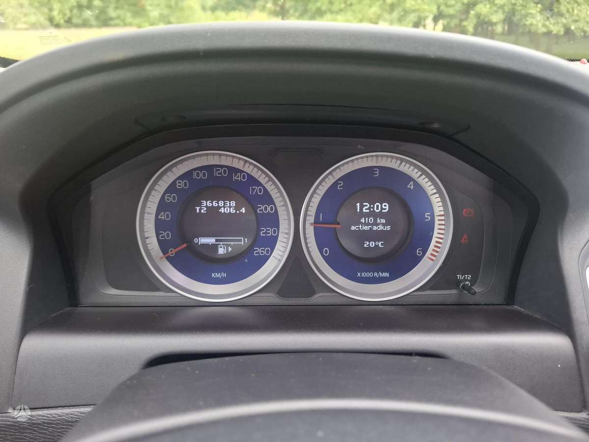 Volvo XC60 - 8