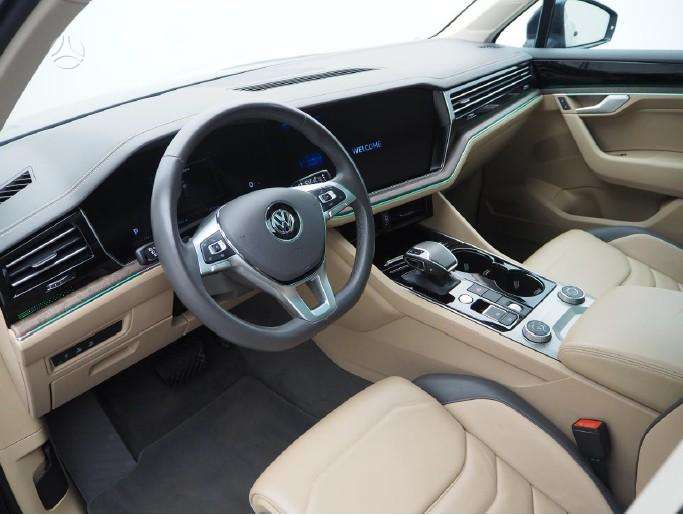 Volkswagen Touareg - 4