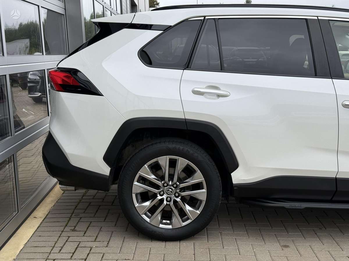 Toyota RAV4 - 9