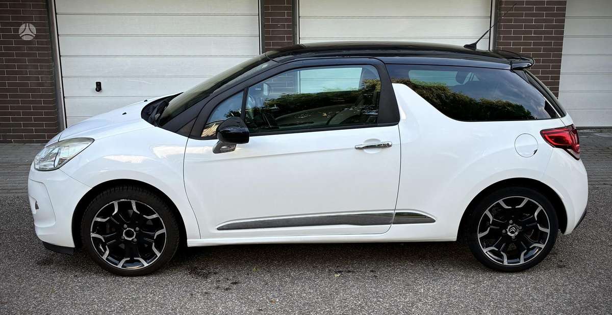 Citroen DS3, 1.6 l., hatchback