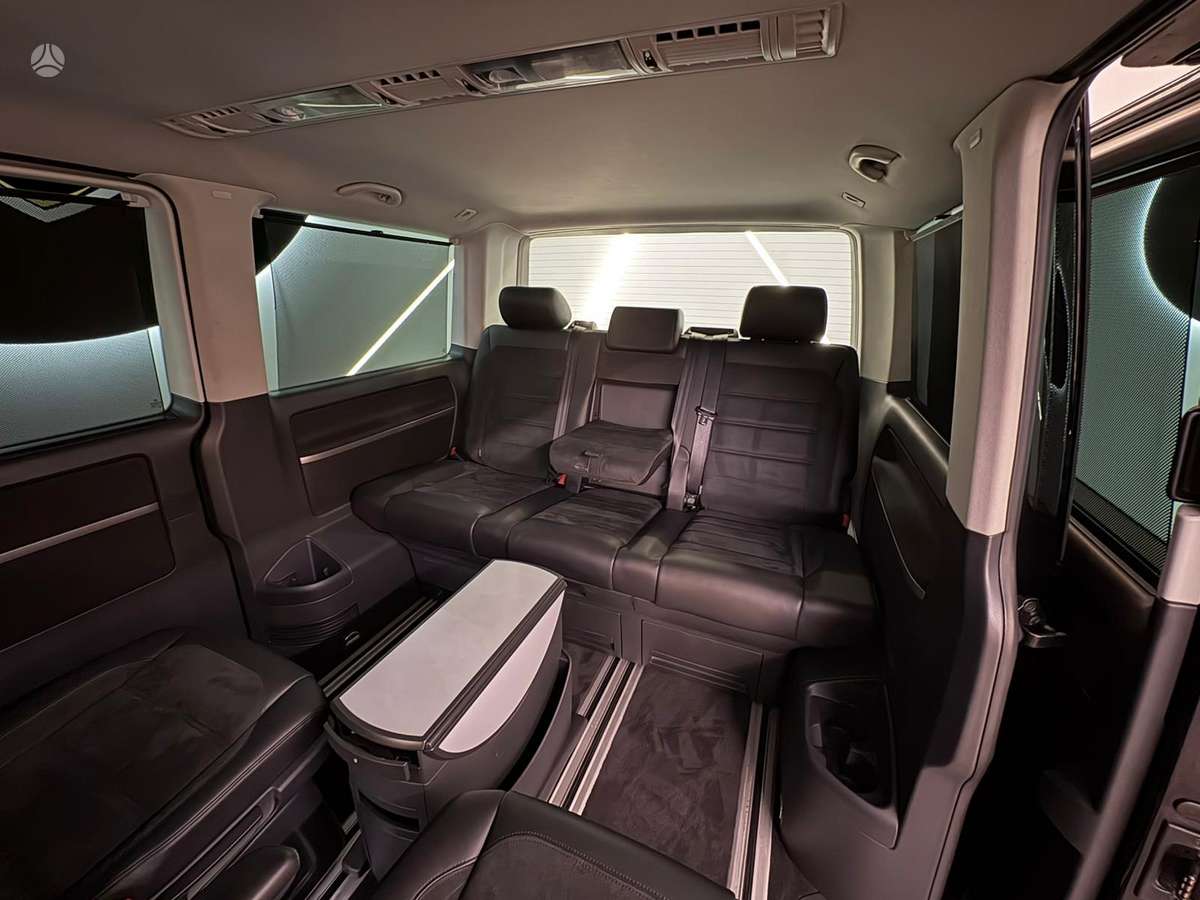 Volkswagen Multivan - 4