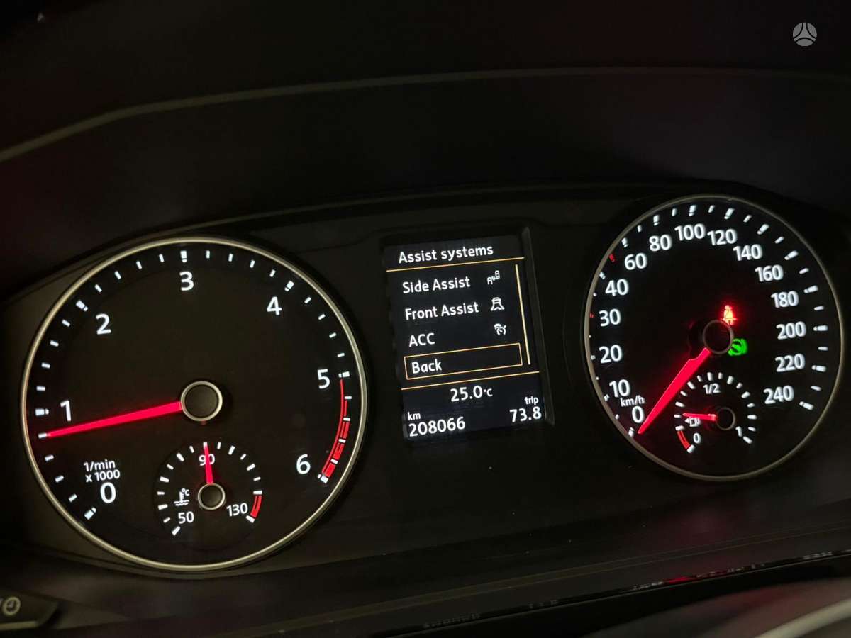 Volkswagen Multivan, 2.0 l., Минивэн