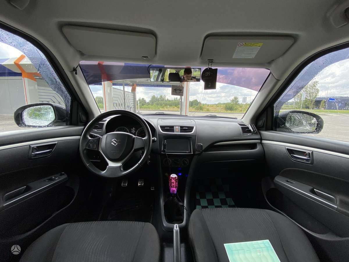 Suzuki Swift, 1.2 l., Хэтчбек
