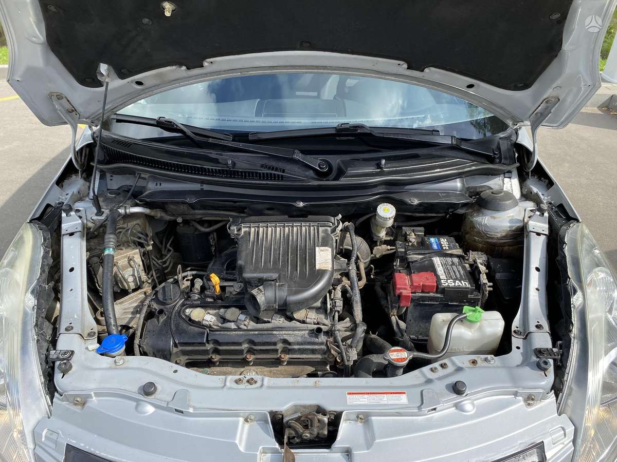 Suzuki Swift, 1.2 l., Хэтчбек
