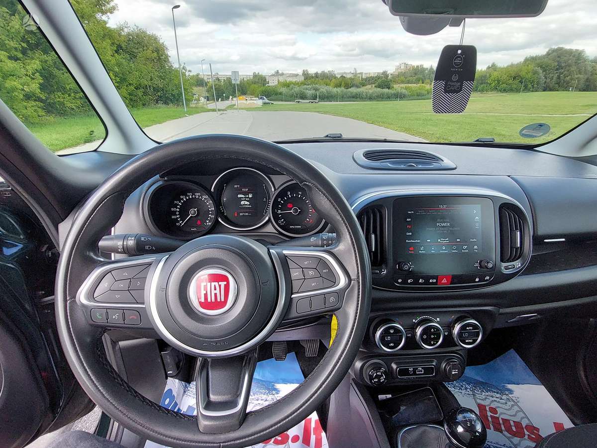 Fiat 500L, 1.6 l., hatchback