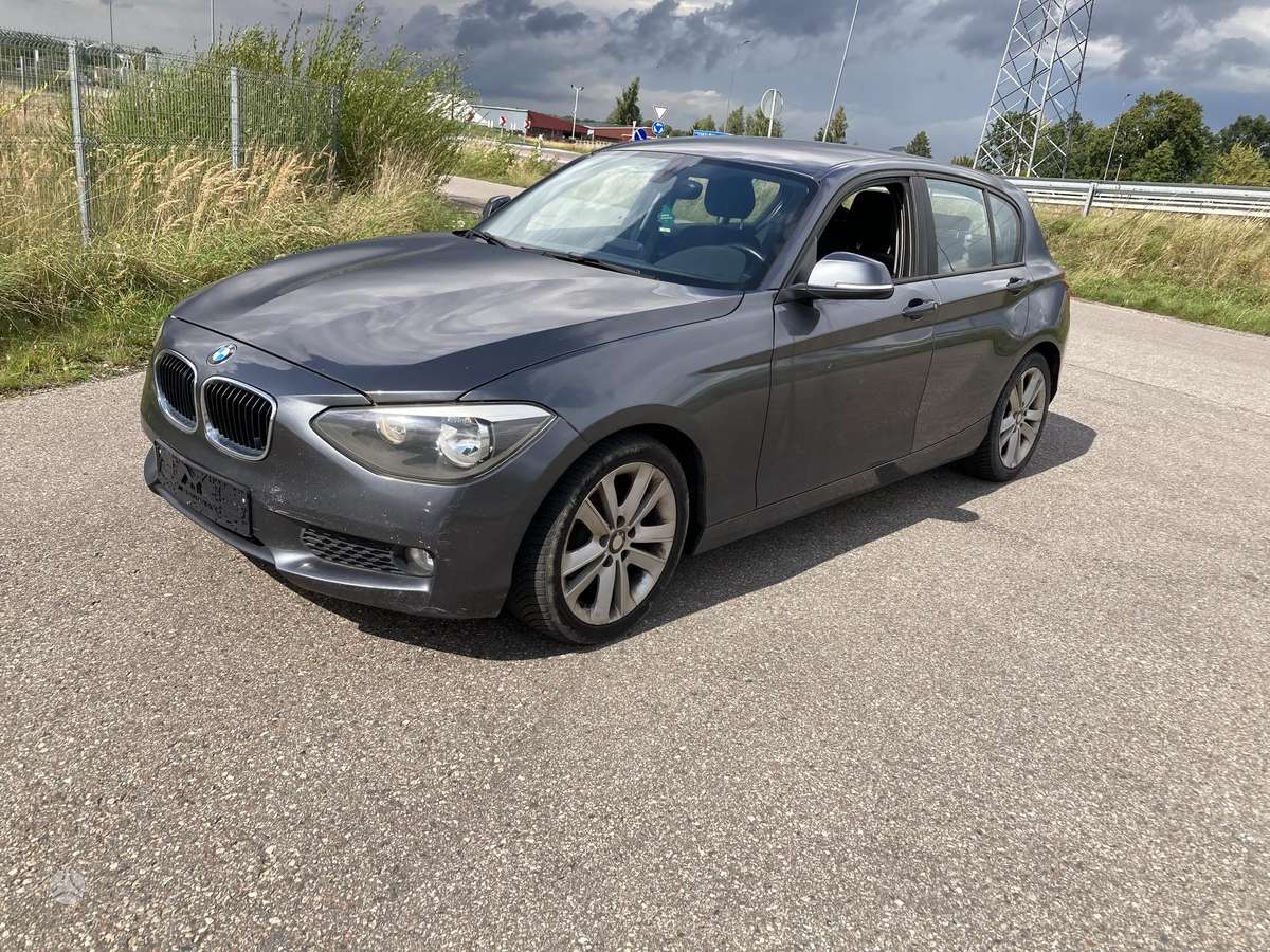 BMW 116, 2.0 l., hatchback