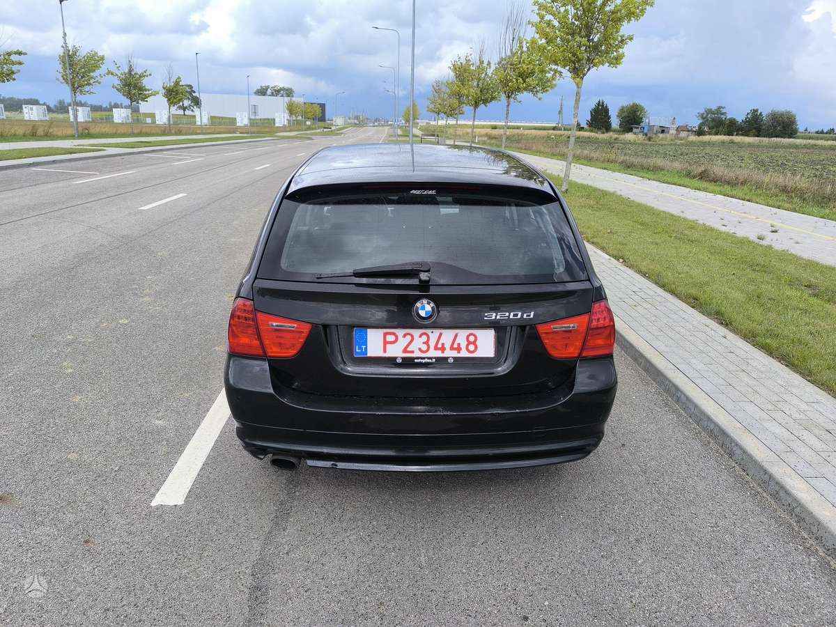 BMW 320, 2.0 l., wagon