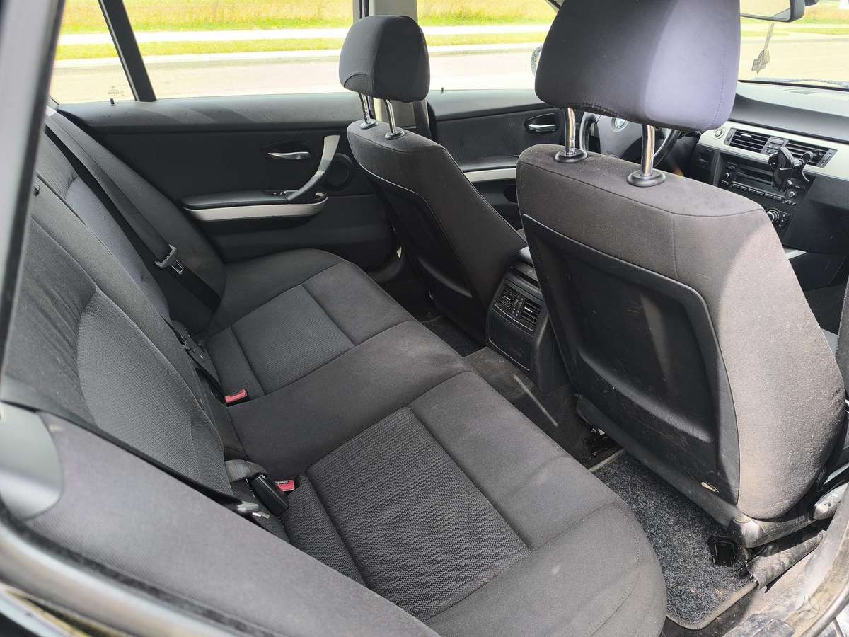 BMW 320, 2.0 l., wagon