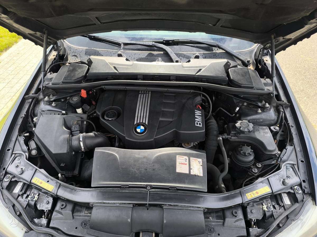 BMW 320, 2.0 l., wagon