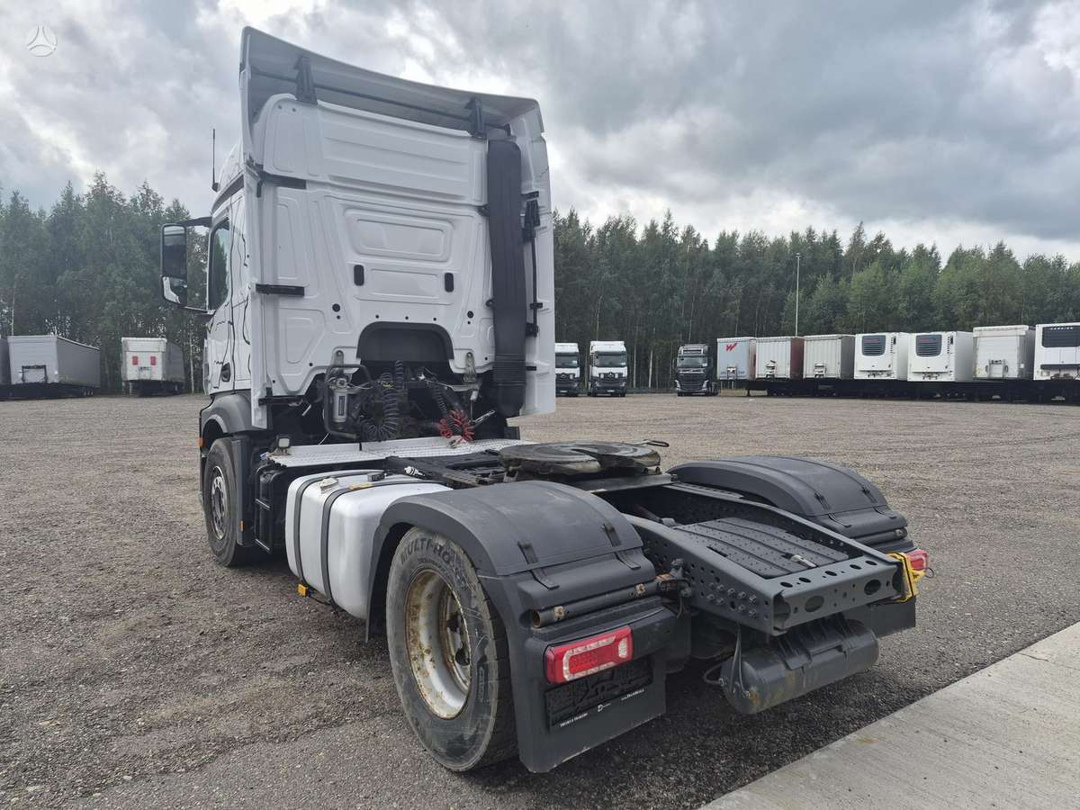 Mercedes-Benz Actros 1848, single sleeper