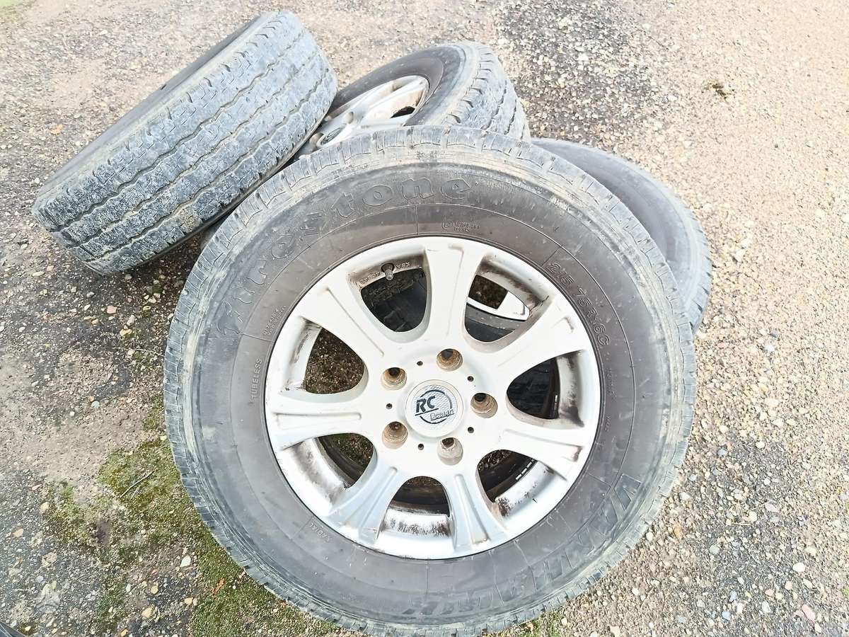 Firestone, all-season 215/75 R16