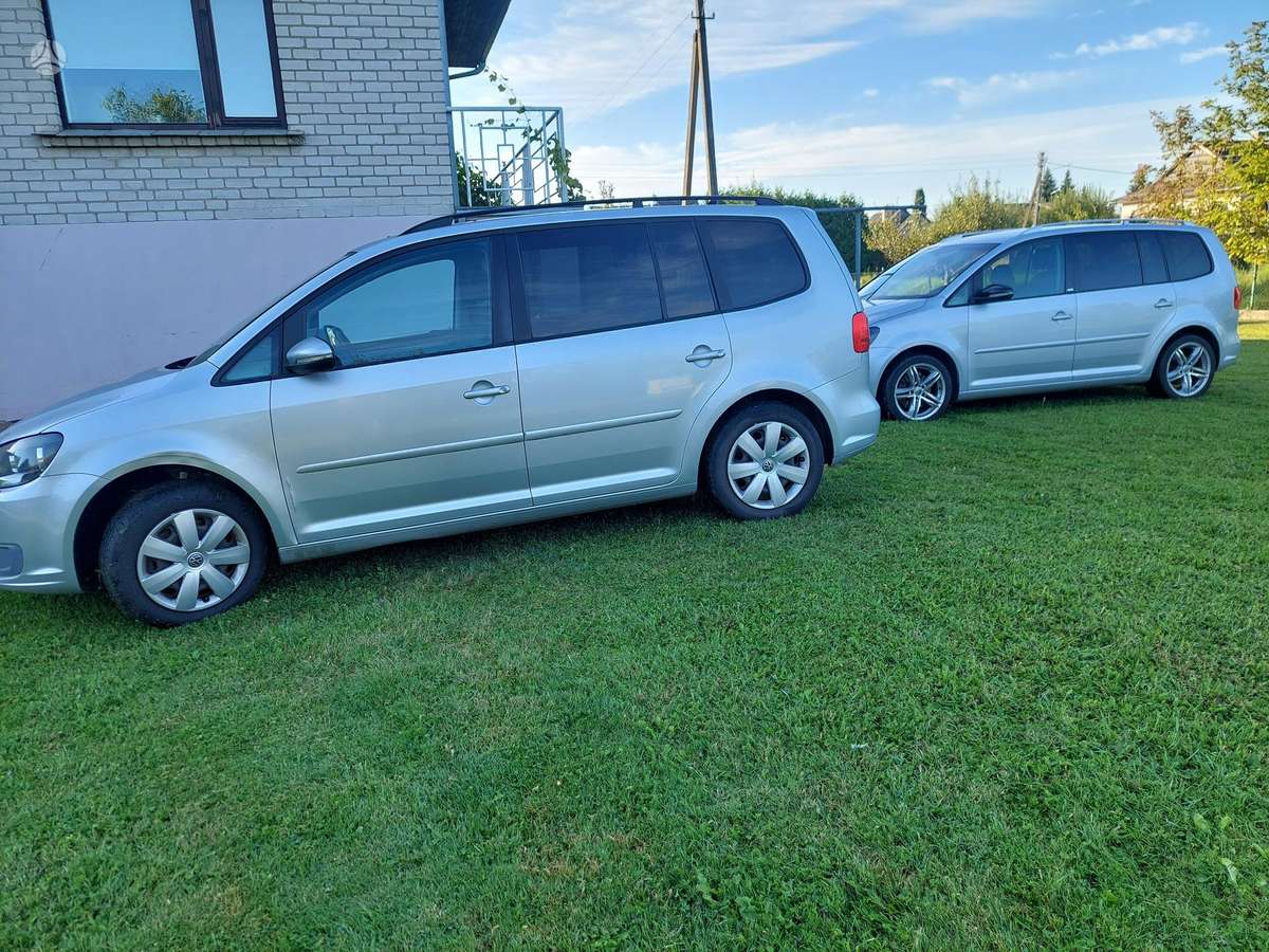 Volkswagen Touran - 4