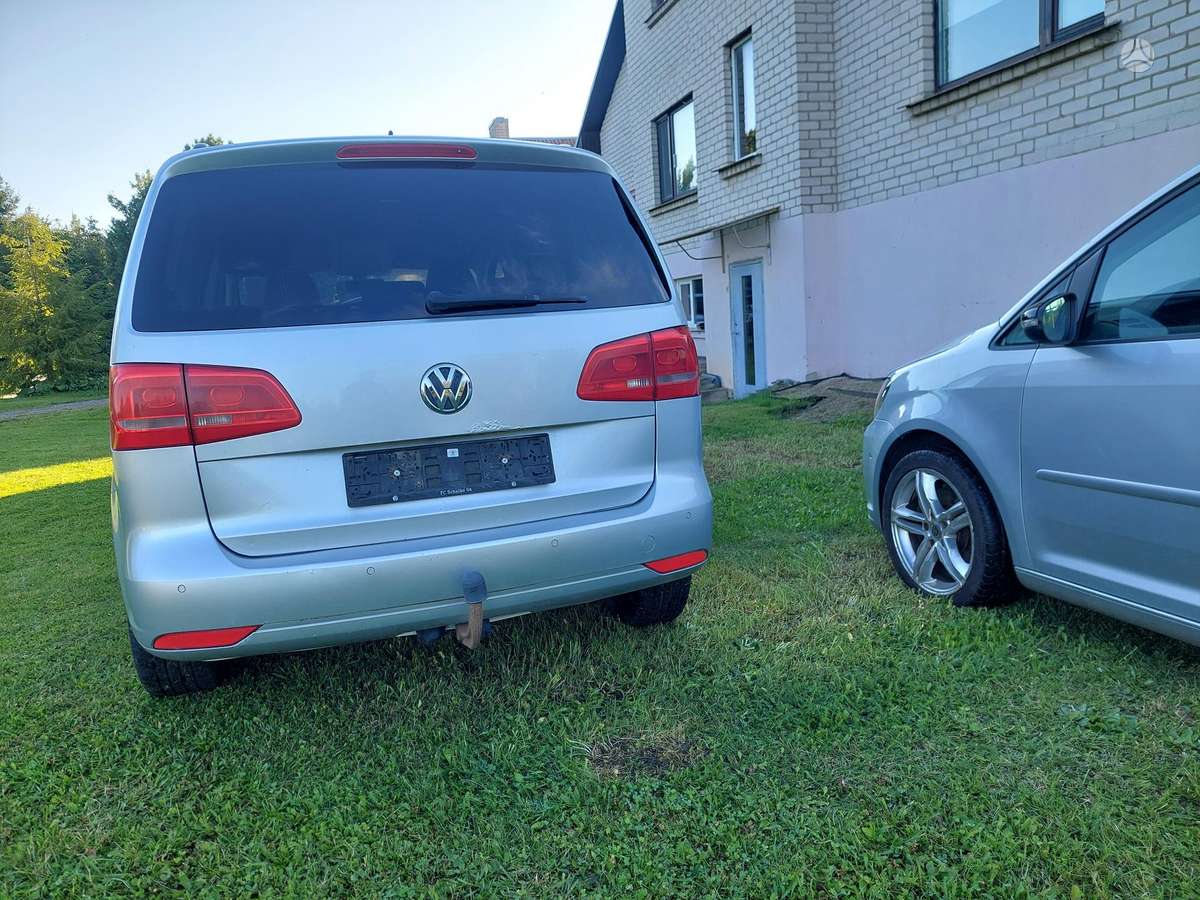 Volkswagen Touran - 7