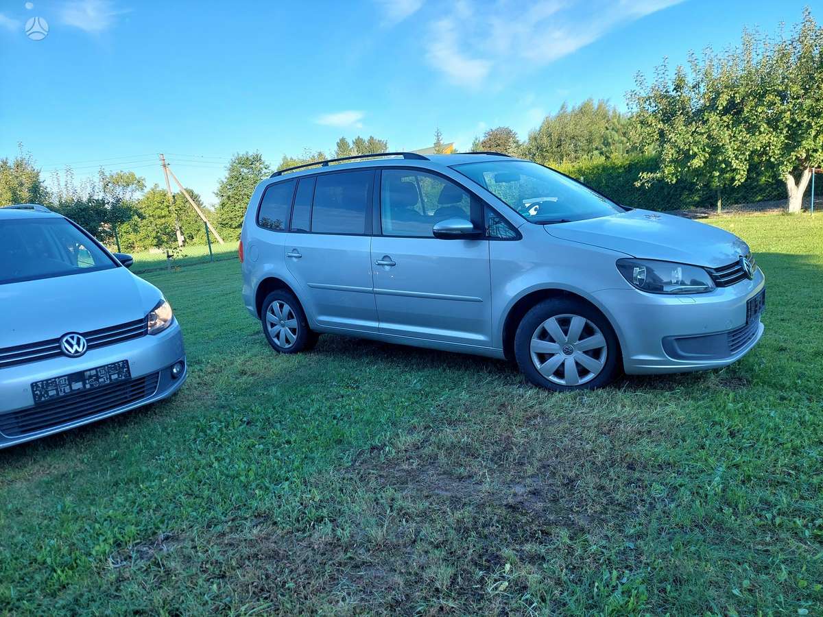 Volkswagen Touran - 1
