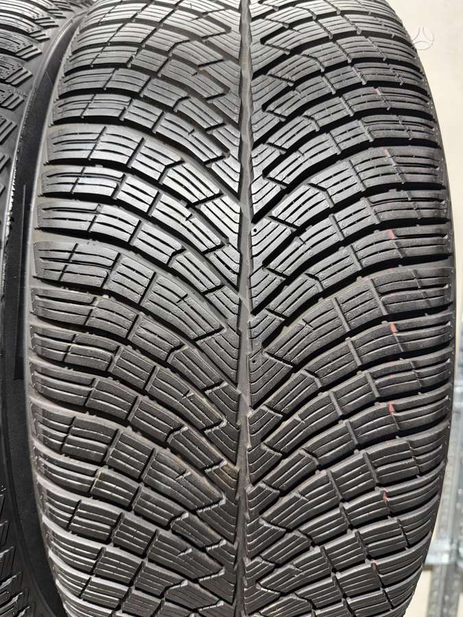 Pirelli PZero winter2/2025m, winter 255/45 R20