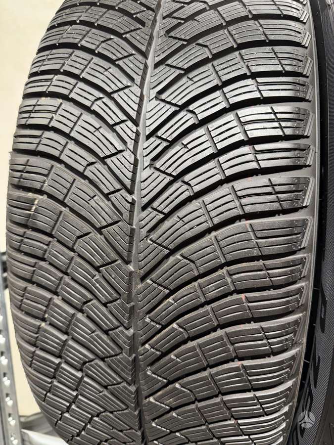Pirelli PZero winter2/2025m, žieminės 255/45 R20