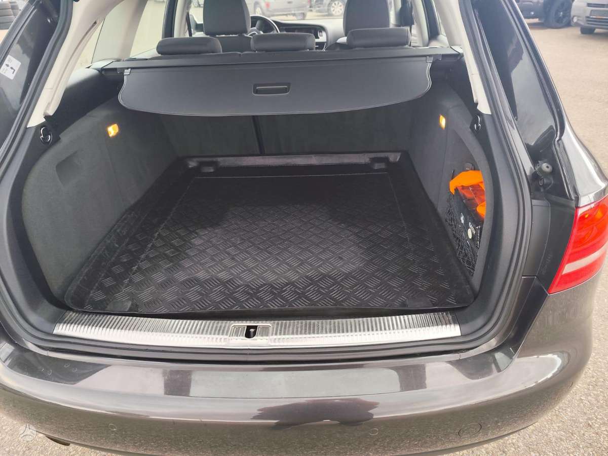 Audi A4, 2.0 l., Универсал