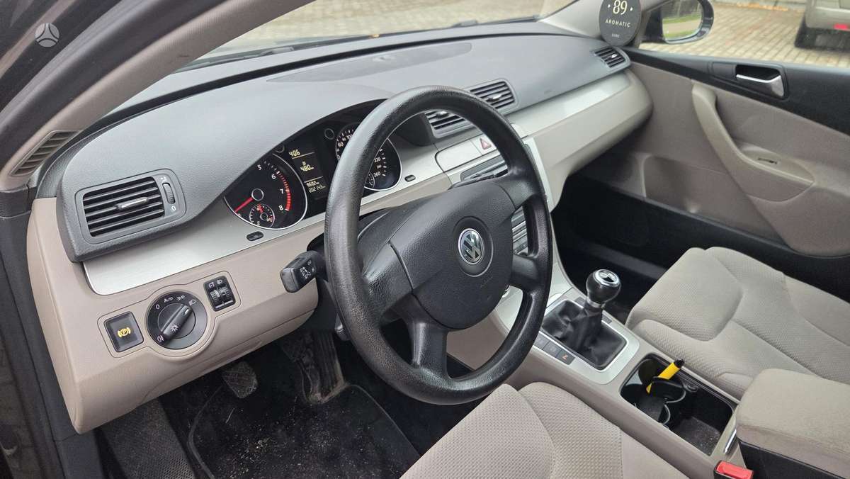 Volkswagen Passat - 7