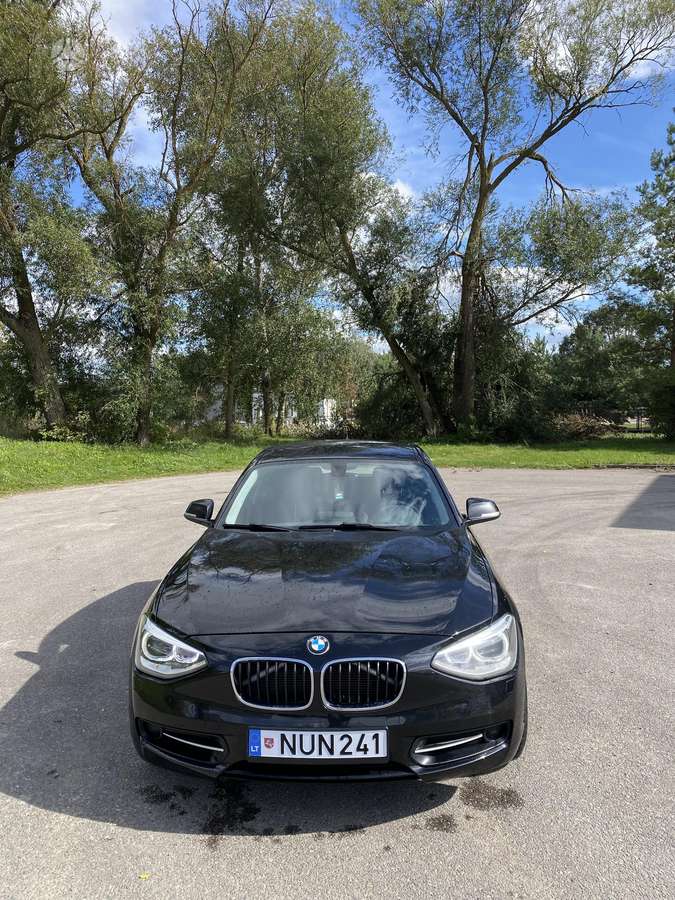 BMW 118, 2.0 l., Хэтчбек