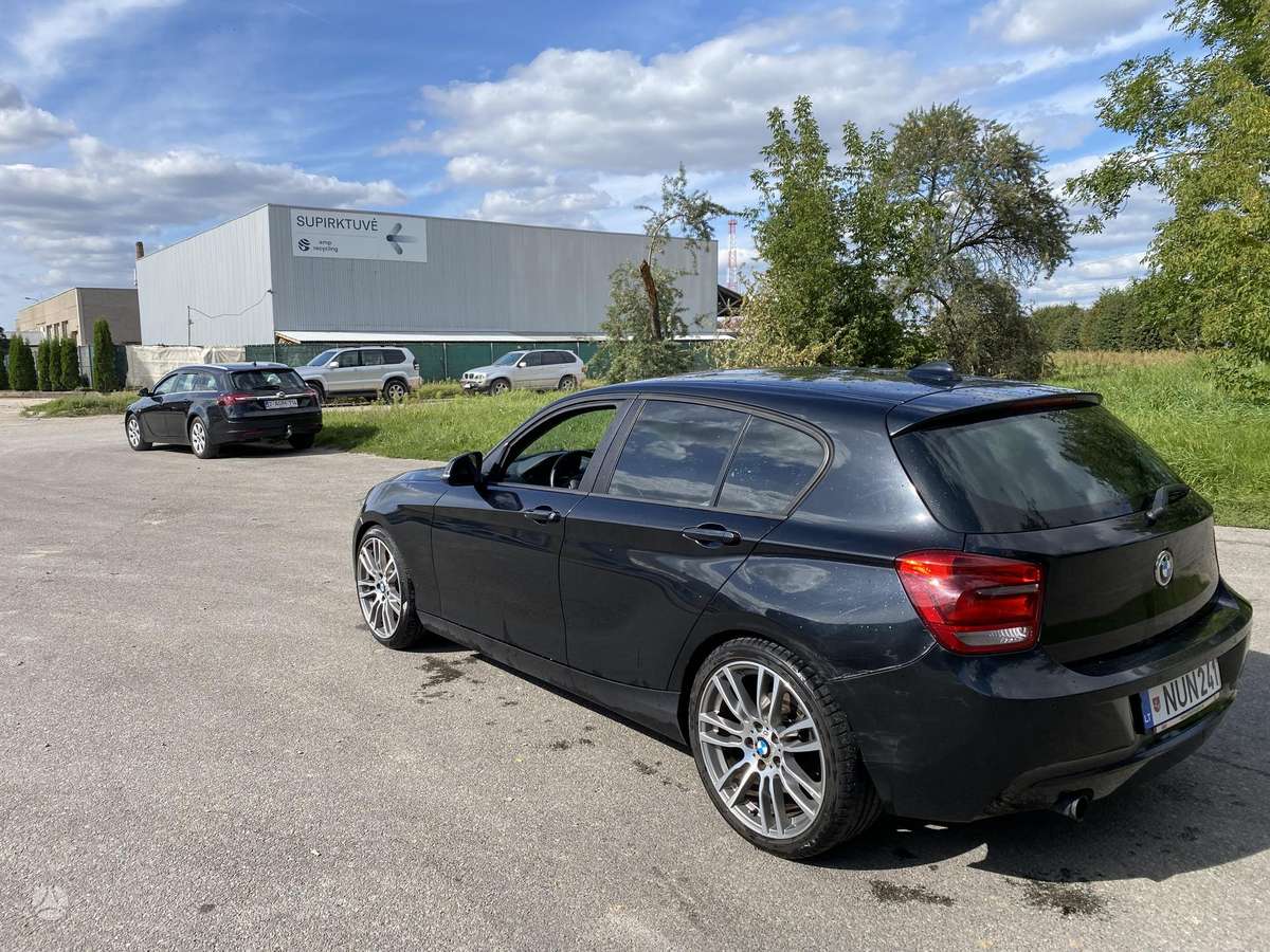 BMW 118, 2.0 l., Хэтчбек