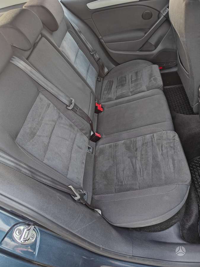 Volkswagen Golf - 12