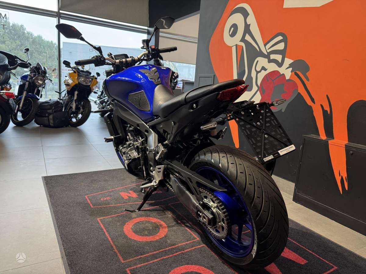 Yamaha MT 09 890cc, street / classic