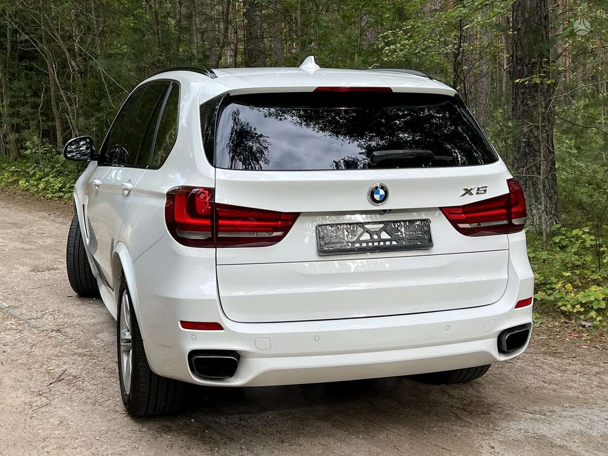 BMW X5, 4.4 l., off-road / crossover