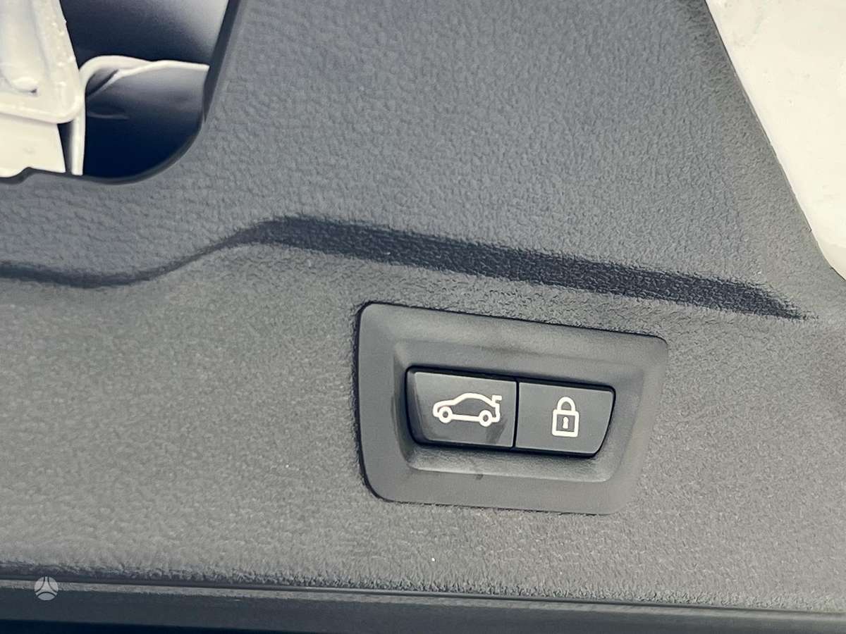 BMW X5, 4.4 l., off-road / crossover