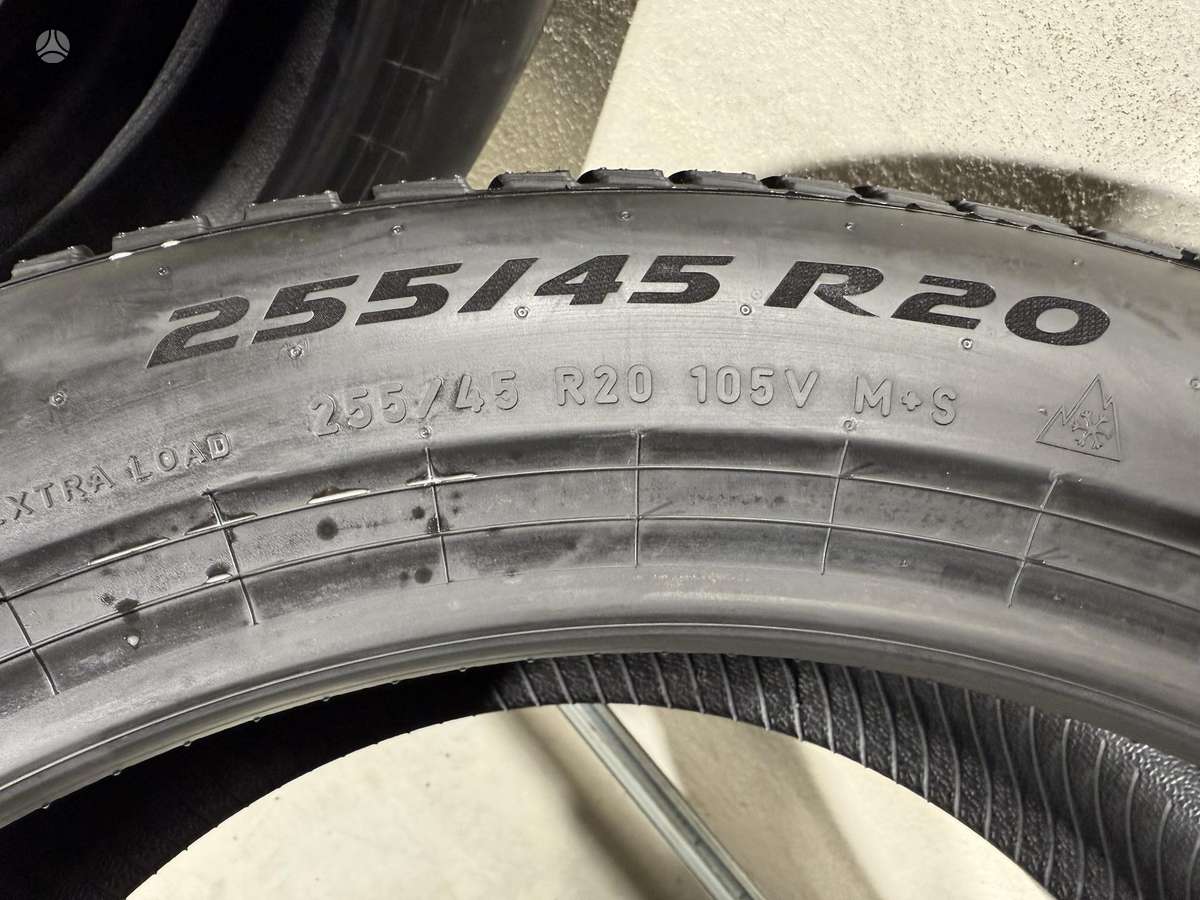 Pirelli PZero winter2/2024-25m, winter 255/45 R20