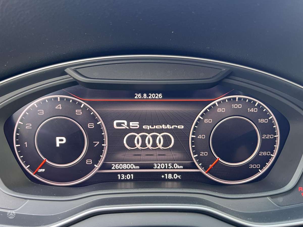 Audi Q5, 2.0 l., off-road / crossover