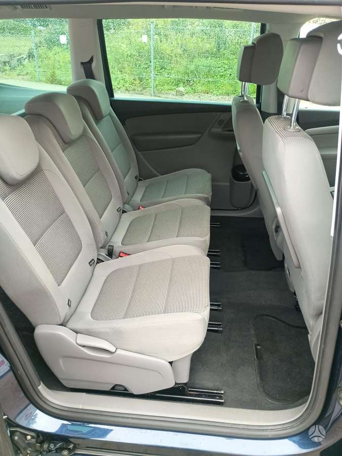 Volkswagen Sharan - 10