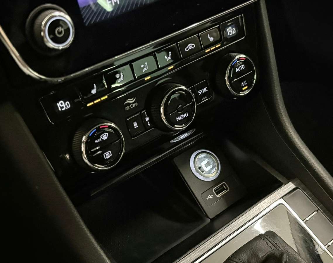 Skoda Superb, 2.0 l., Универсал