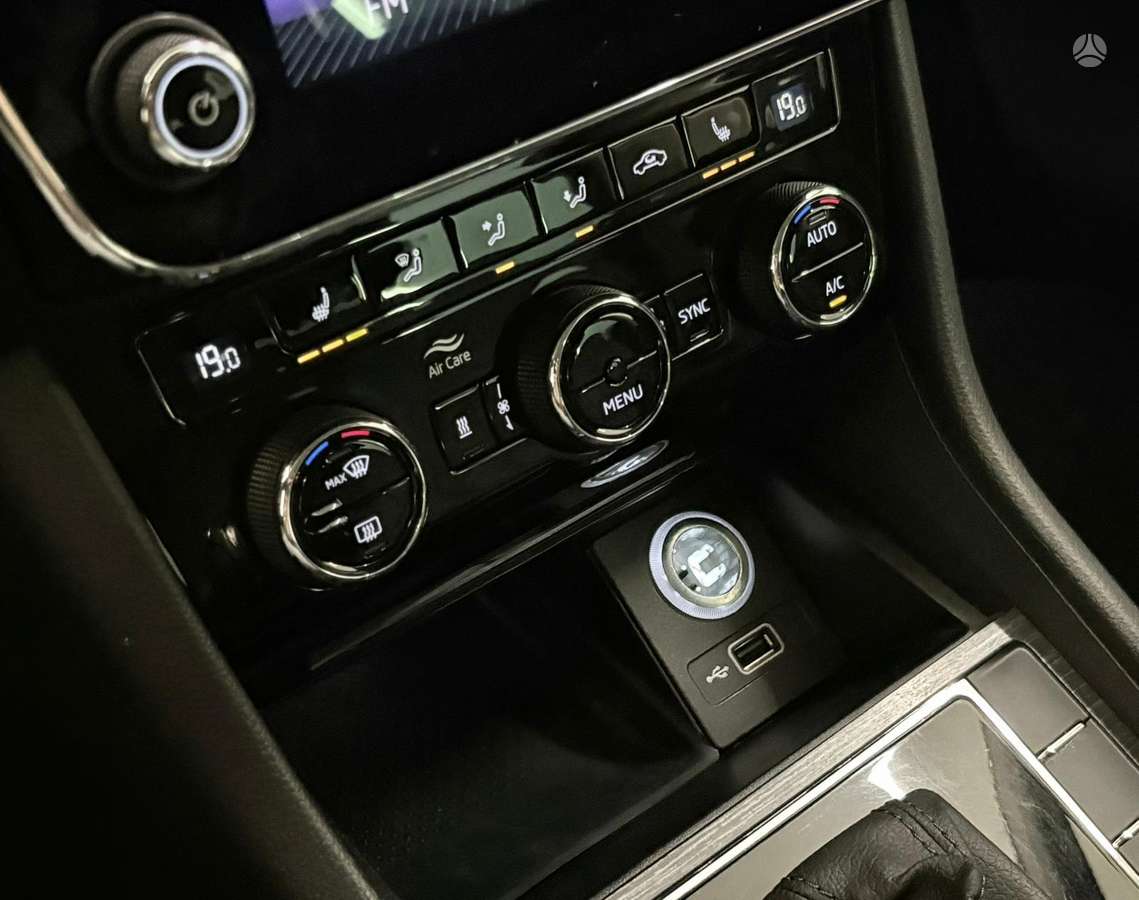 Skoda Superb, 2.0 l., universalas