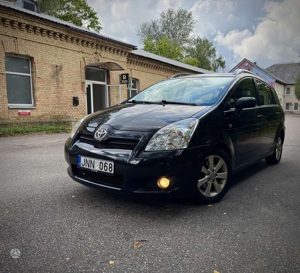 Toyota Corolla Verso - 2