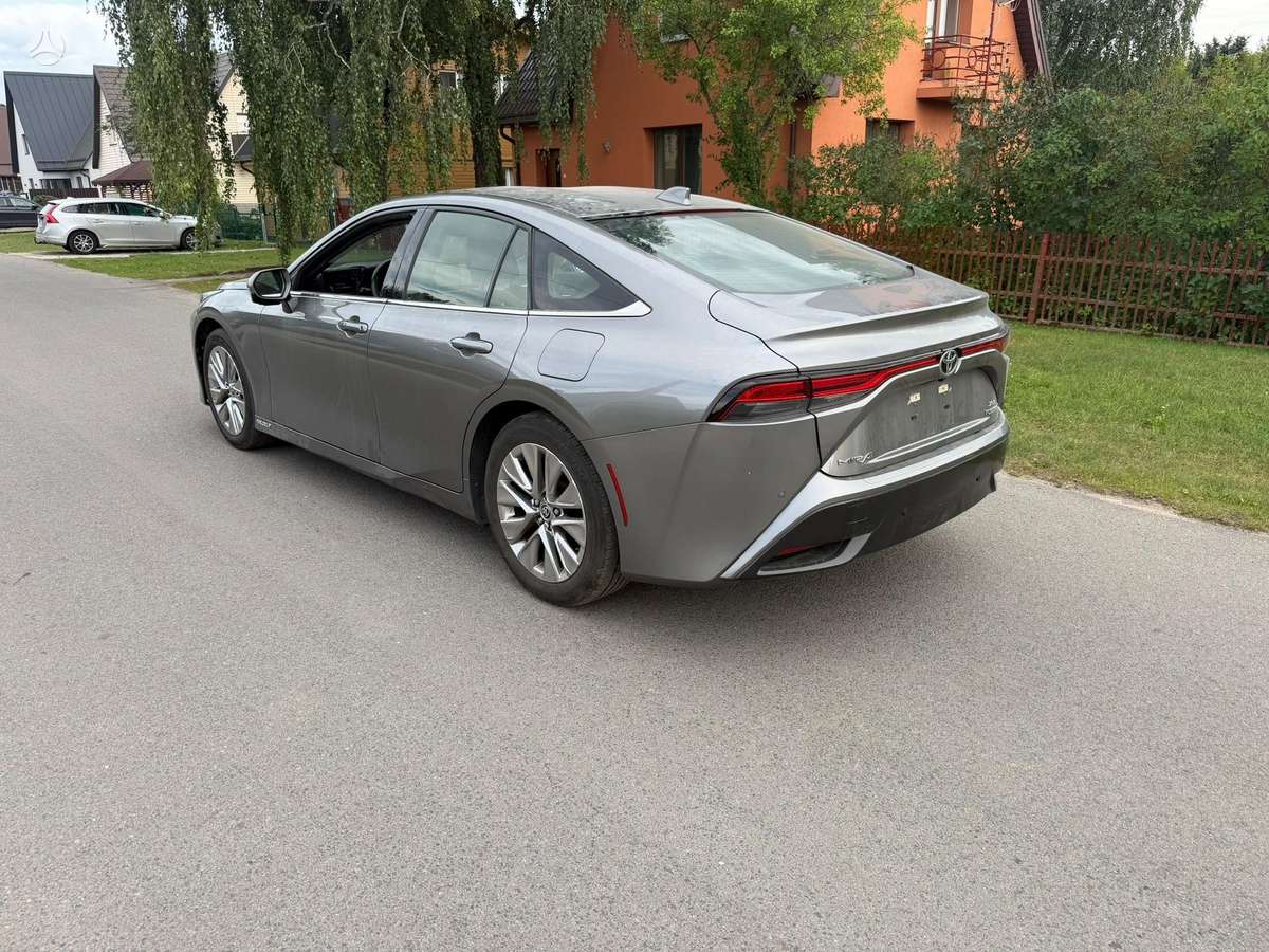 Toyota Mirai - 5