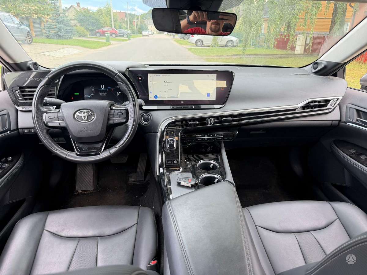 Toyota Mirai - 10