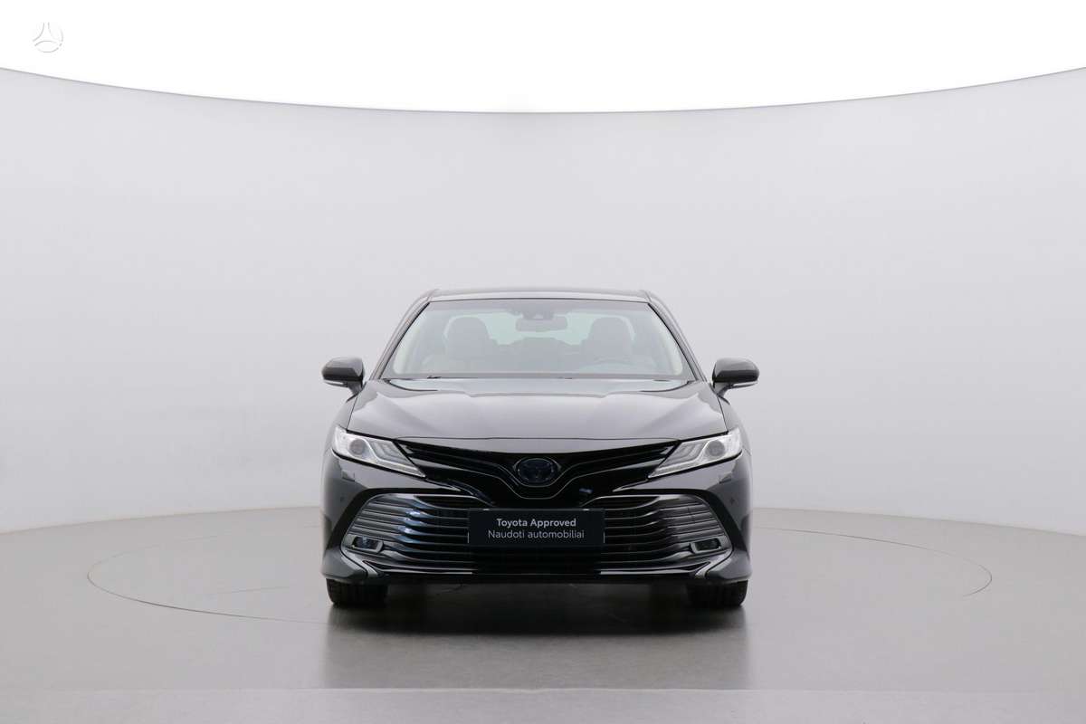 Toyota Camry - 6