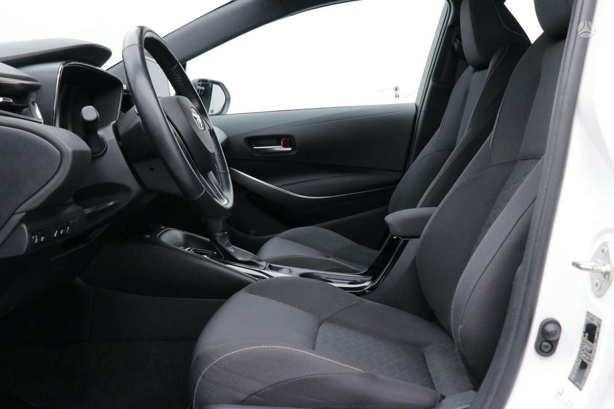 Toyota Corolla - 12