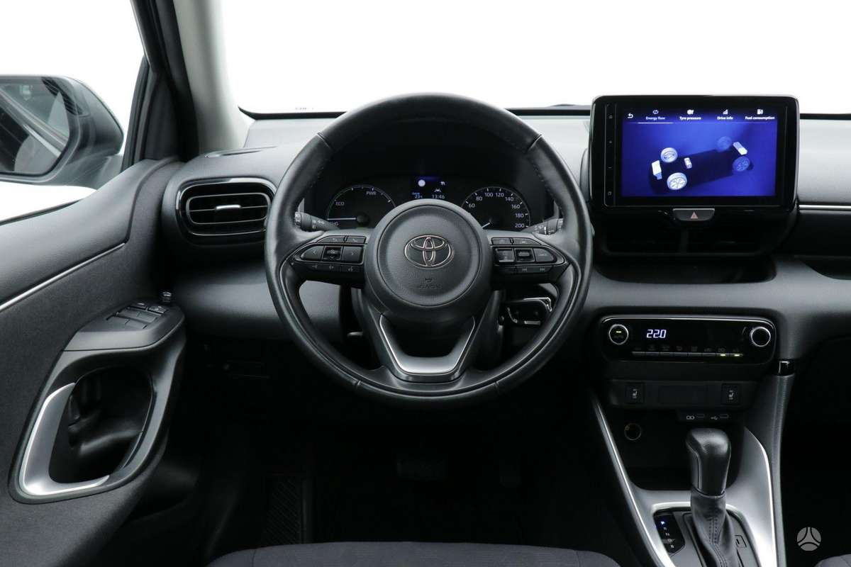 Toyota Yaris - 8