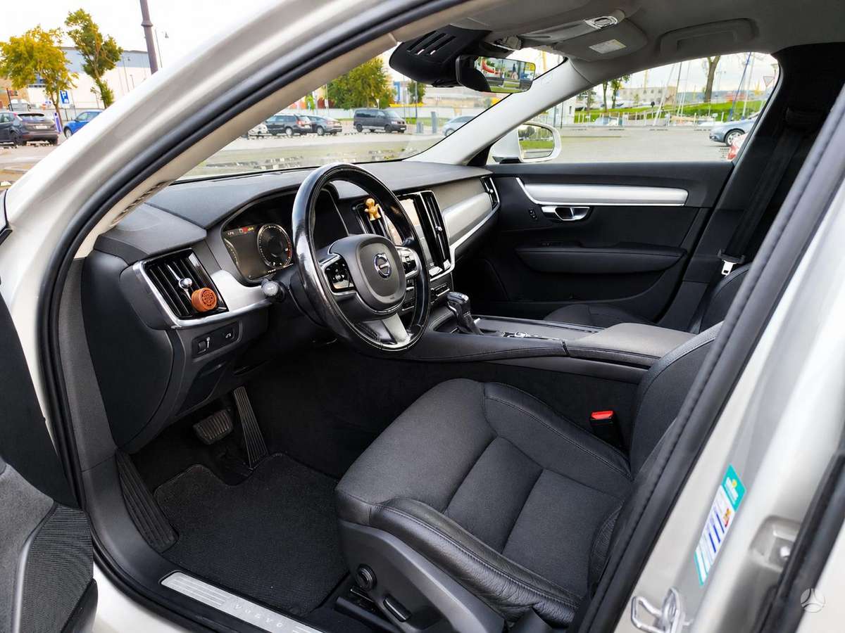 Volvo S90, 2.0 l., Седан