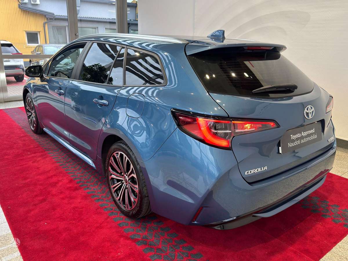 Toyota Corolla - 4
