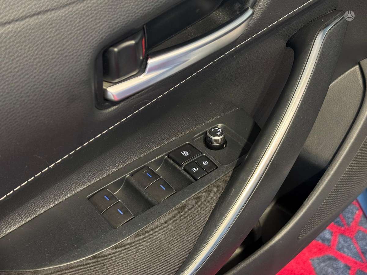 Toyota Corolla - 8