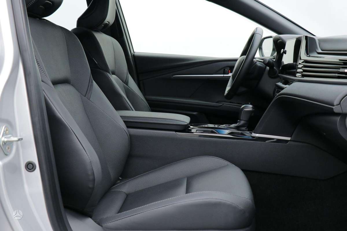 Toyota Camry - 9