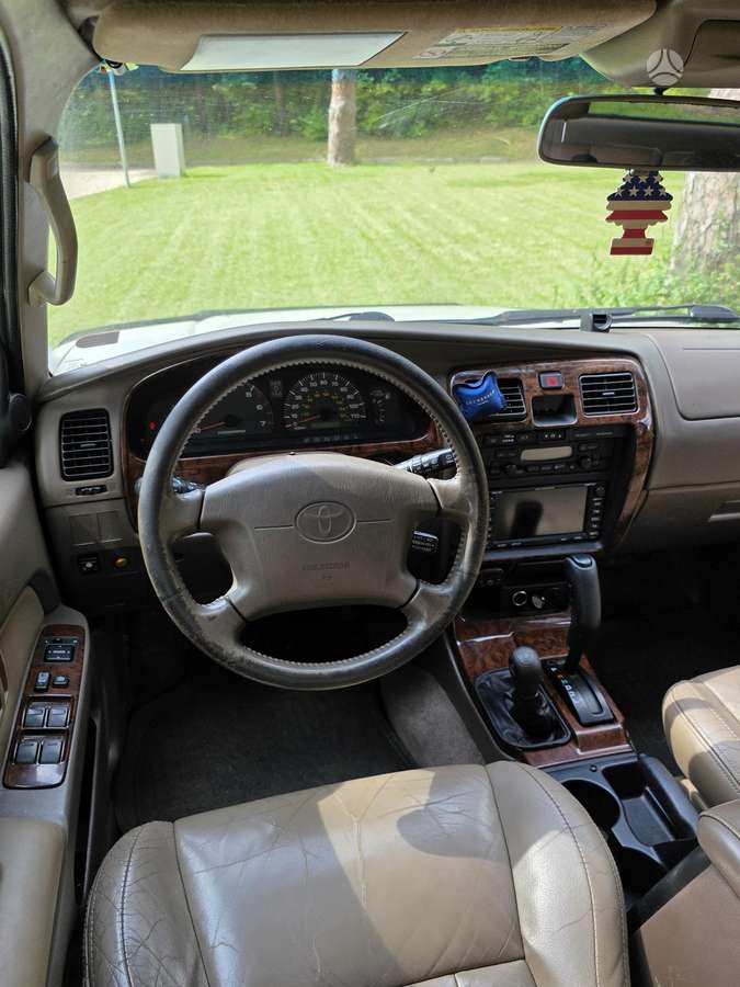 Toyota 4Runner - 11