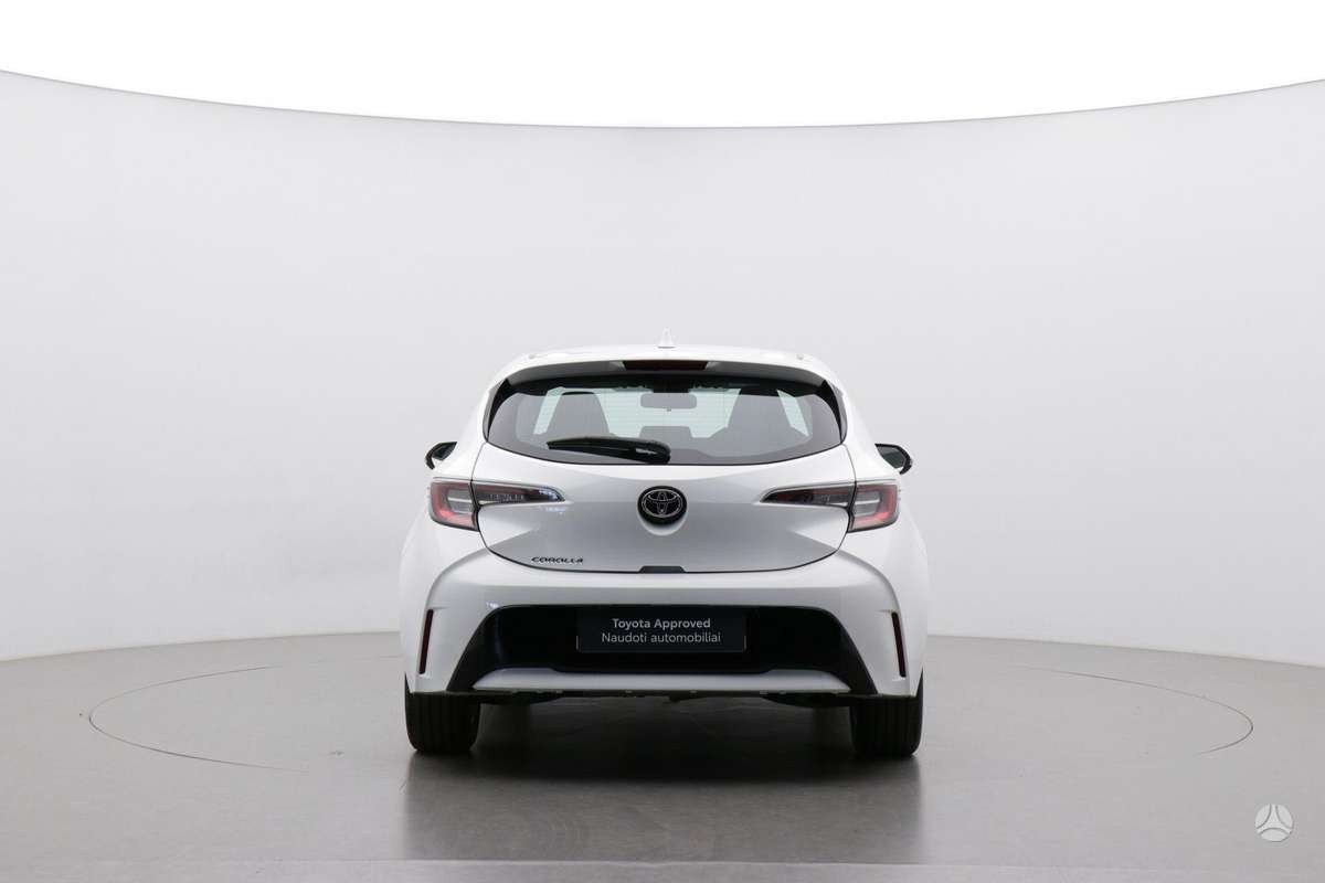 Toyota Corolla, 1.2 l., hatchback