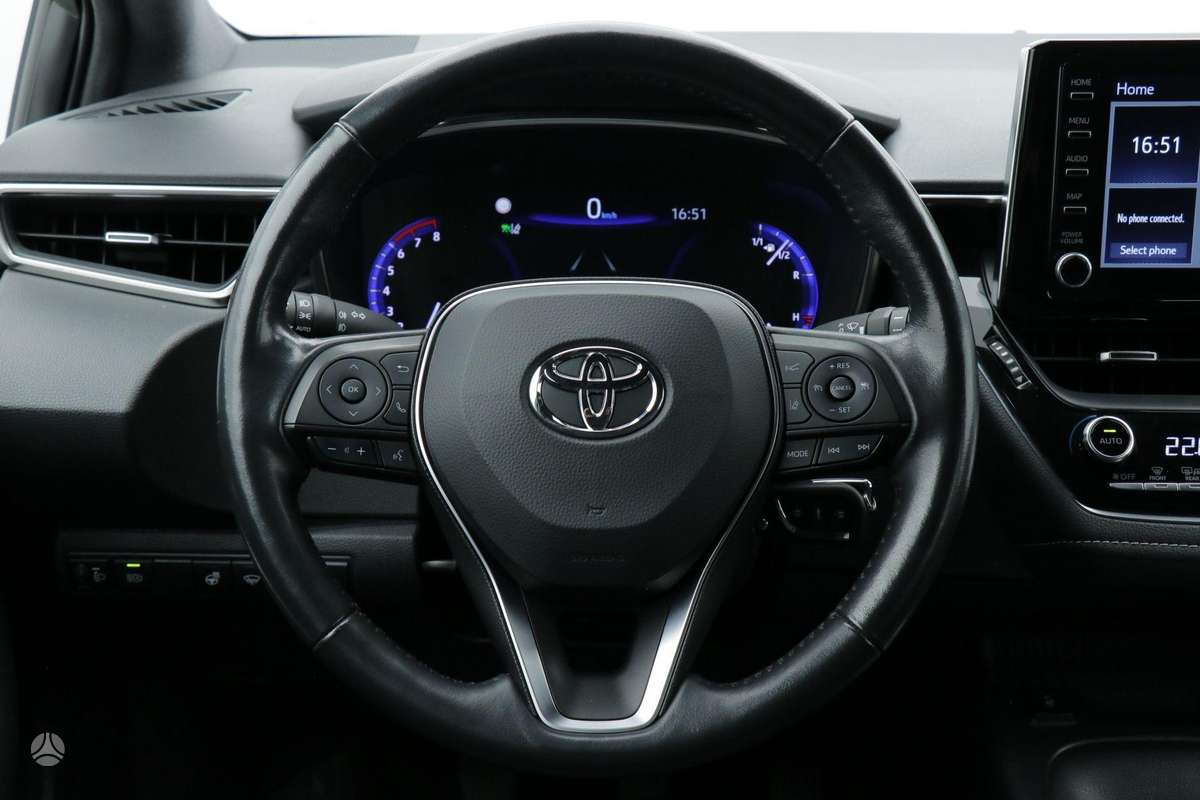 Toyota Corolla, 1.2 l., hatchback