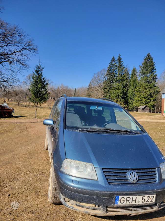 Volkswagen Sharan - 1