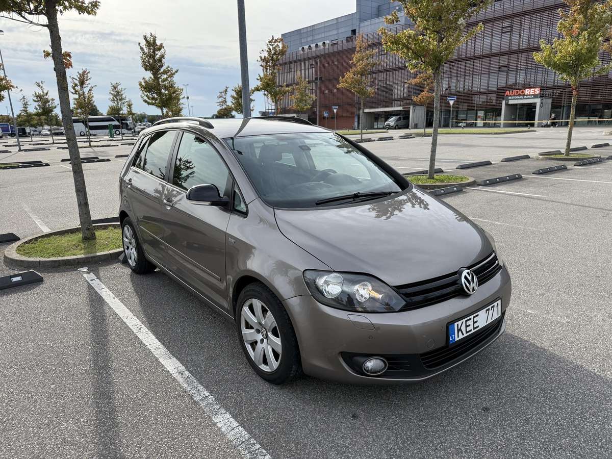 Volkswagen Golf Plus - 1