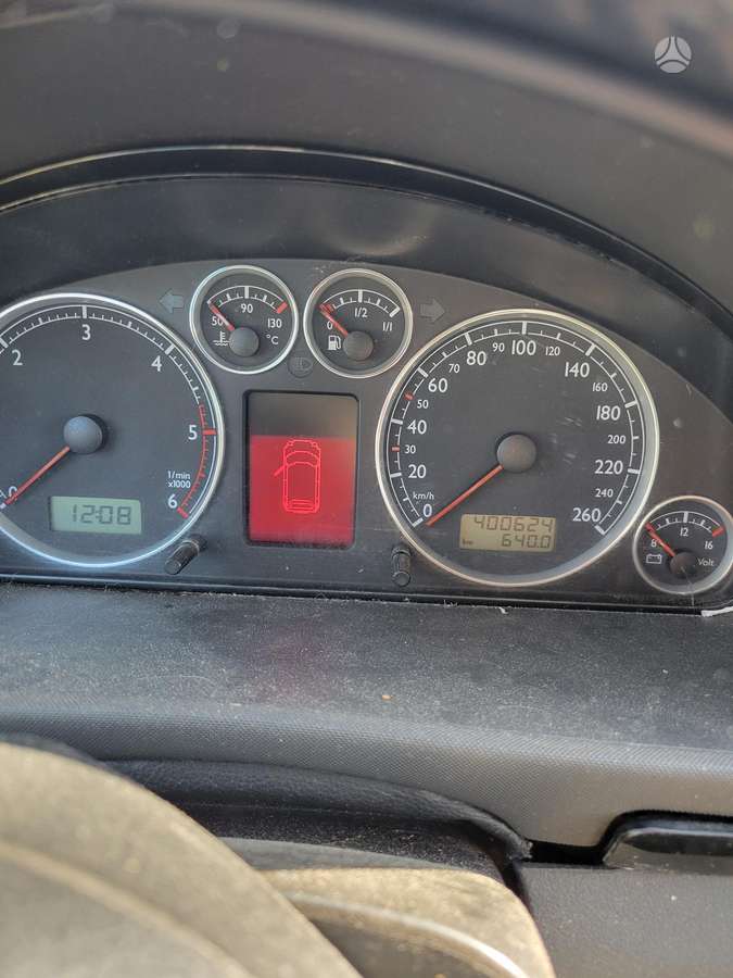 Volkswagen Sharan - 7